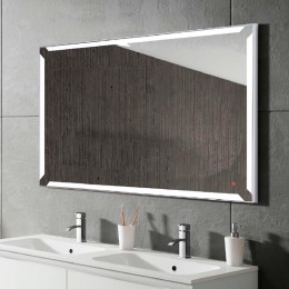 Espejo LED Anouk 100x80 cm instalado sobre lavabo moderno