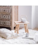 Taburete de madera natural Woody con acabado crudo – diseño rústico de interior