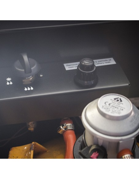 Estufa de Gas Manhattan 3,4 kW Gris y Negro