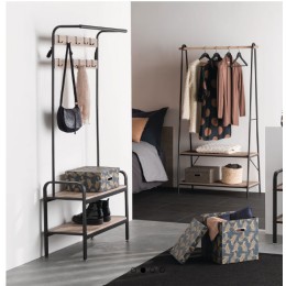 Perchero de pie Jano con barra para ropa y baldas inferiores – metal y madera – diseño moderno – Bricomarian