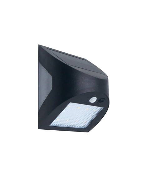 aplique solar LED Kolam negro instalado en pared exterior