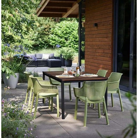 silla Elisa verde de resina para terraza exterior