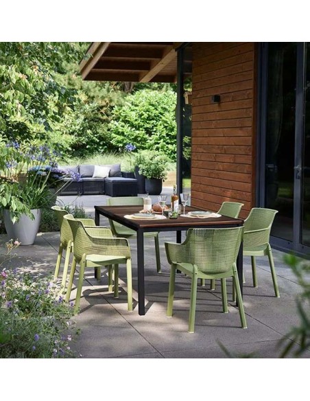 silla Elisa verde de resina para terraza exterior