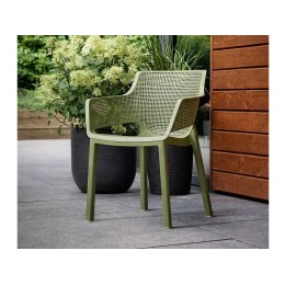 silla Elisa verde de resina para terraza exterior