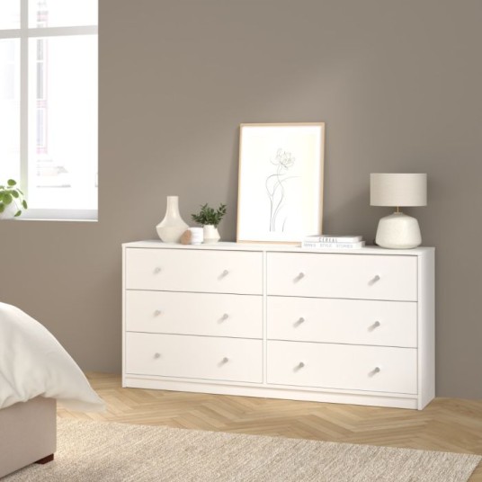 Cómoda Mai blanca de 6 cajones de estilo nórdico para dormitorio.