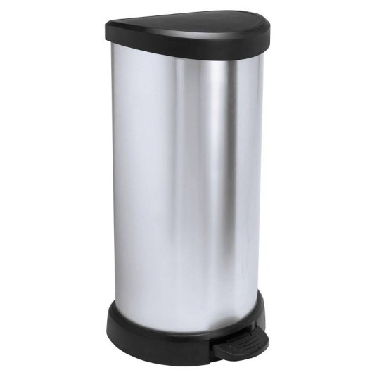 Cubo de basura Decobin Curver 40 litros color plata con pedal y sistema soft close.